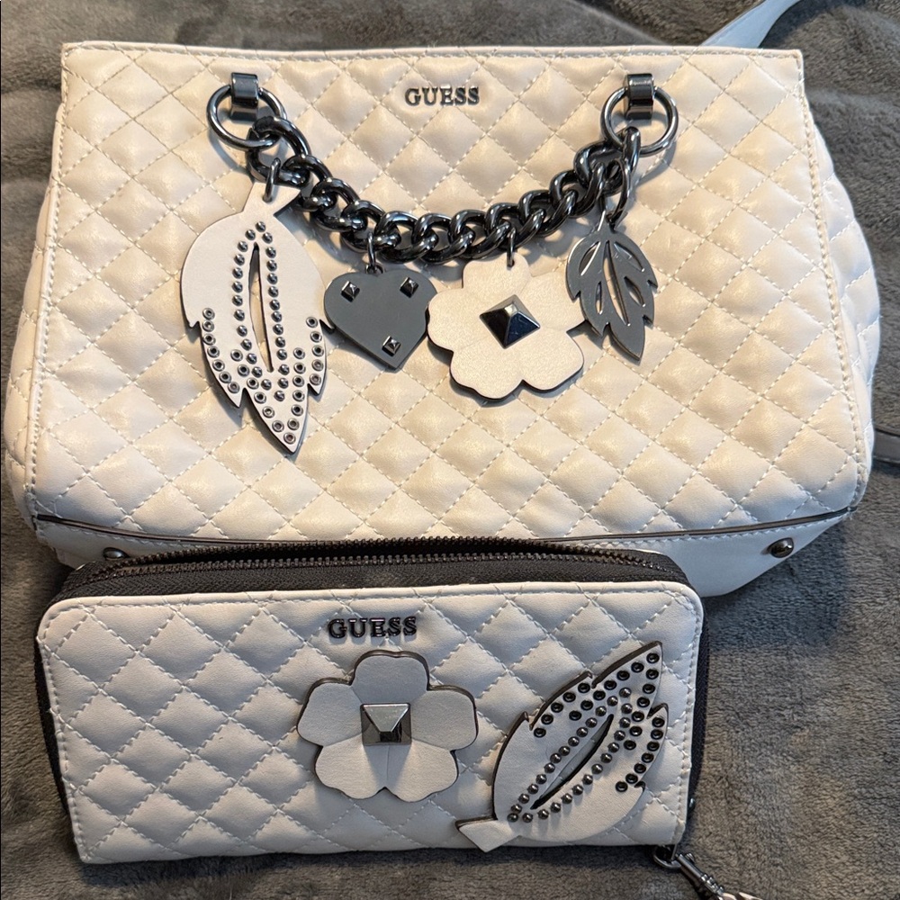 GUESS Quilted White Shoulder Bag with Charms